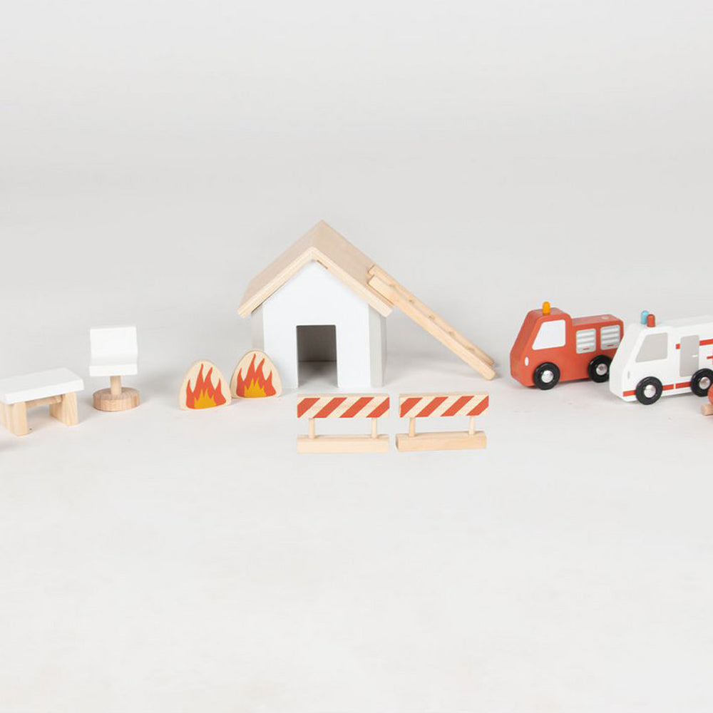 Feuerwache aus Holz mit Zubehör, 12-teilig, ideal für Motorik- & Holzspielzeug, Spiel & Bewegung Kinder und Fahrzeuge & Transport Themenwelt.