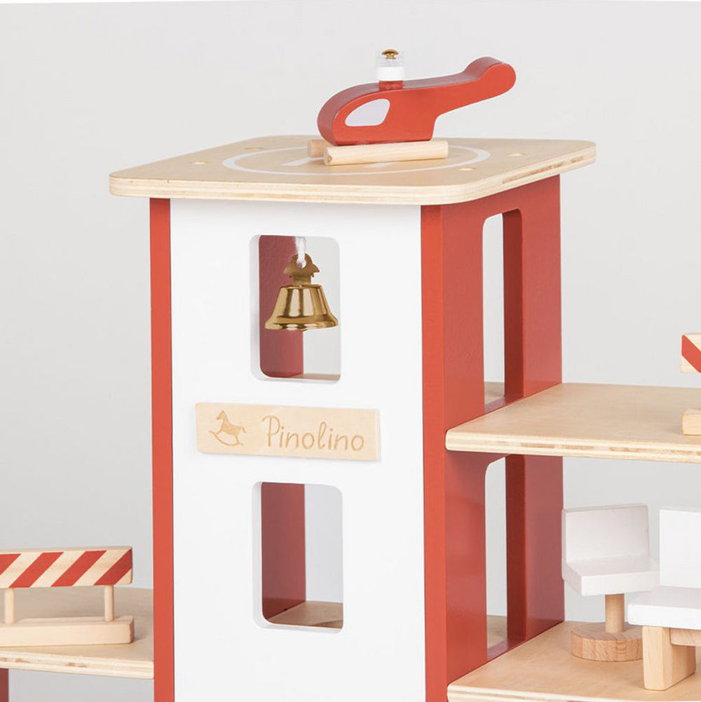 Holzspielzeug Feuerwehrwache aus der Kollektion Fahrzeuge & Transport Themenwelt, ideal für Motorik- & Holzspielzeug Fans im Bereich Spiel & Bewegung Kinder.