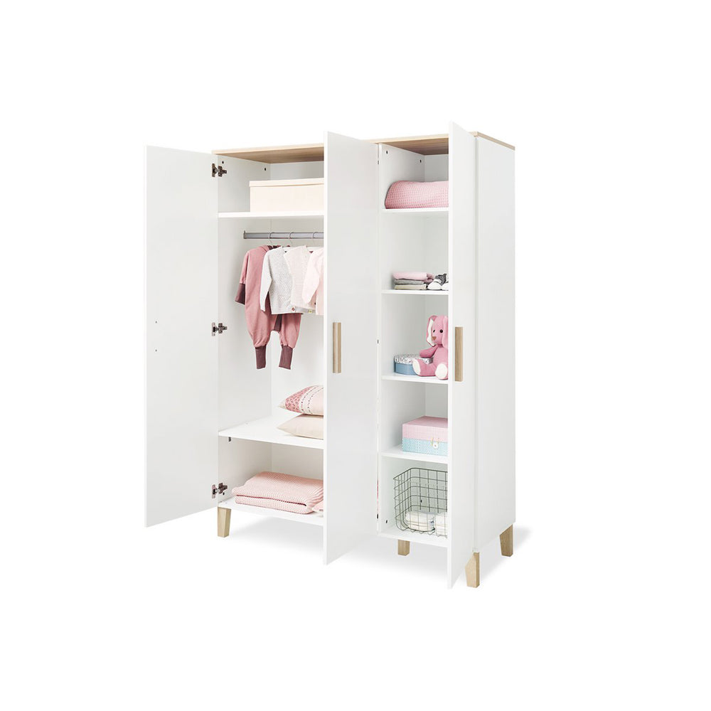 Weißer 3-türiger Kleiderschrank Lumi mit praktischem Stauraum, ideal für Kinderzimmer Möbel und Aufbewahrung im Kinderzimmer.