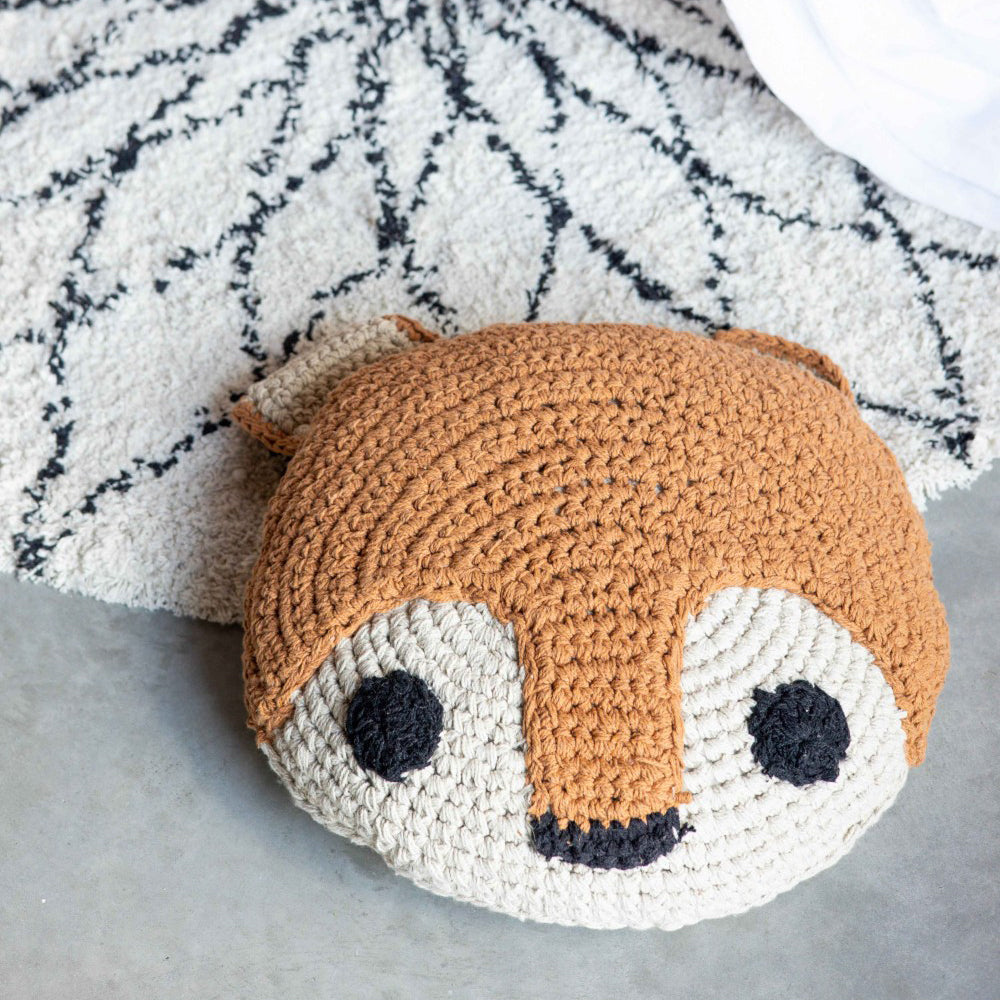 Handgehäkeltes Kuschelkissen Tierwelt in Fuchsdesign aus weicher Baumwolle, 38 cm Durchmesser, ideal fürs Kinderzimmer.