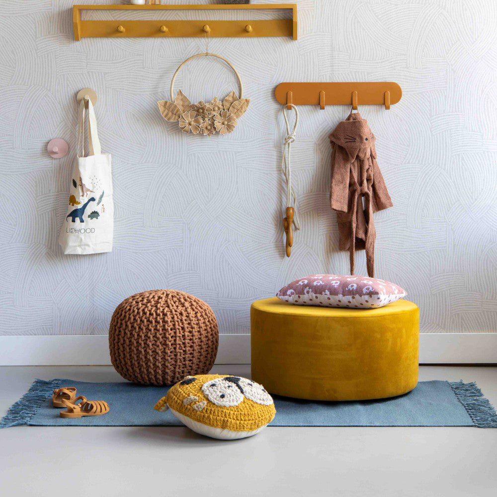 Gemütliches Häkelkissen Tierwelt 38 cm, handgefertigt aus Baumwolle, ideal als weiches Kinderzimmer Accessoire zum Kuscheln und Träumen.