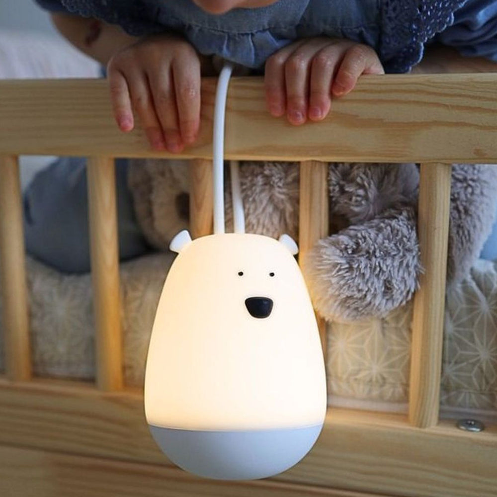 Weißes Bären-Nachtlicht hängend mit Fernbedienung, sanfte Beleuchtung für Kinder, ideal in der Tierwelt Themenwelt für beruhigende Nächte.