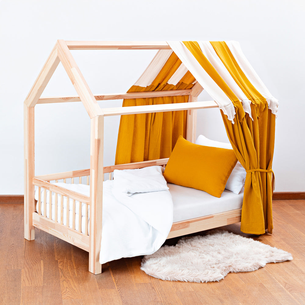 Hausbett-Himmel aus Baumwoll-Musselin in senfgelb mit Zirkusstreifen, 100 cm breit, ideal für fantasievolles Kinderzimmerdekor.