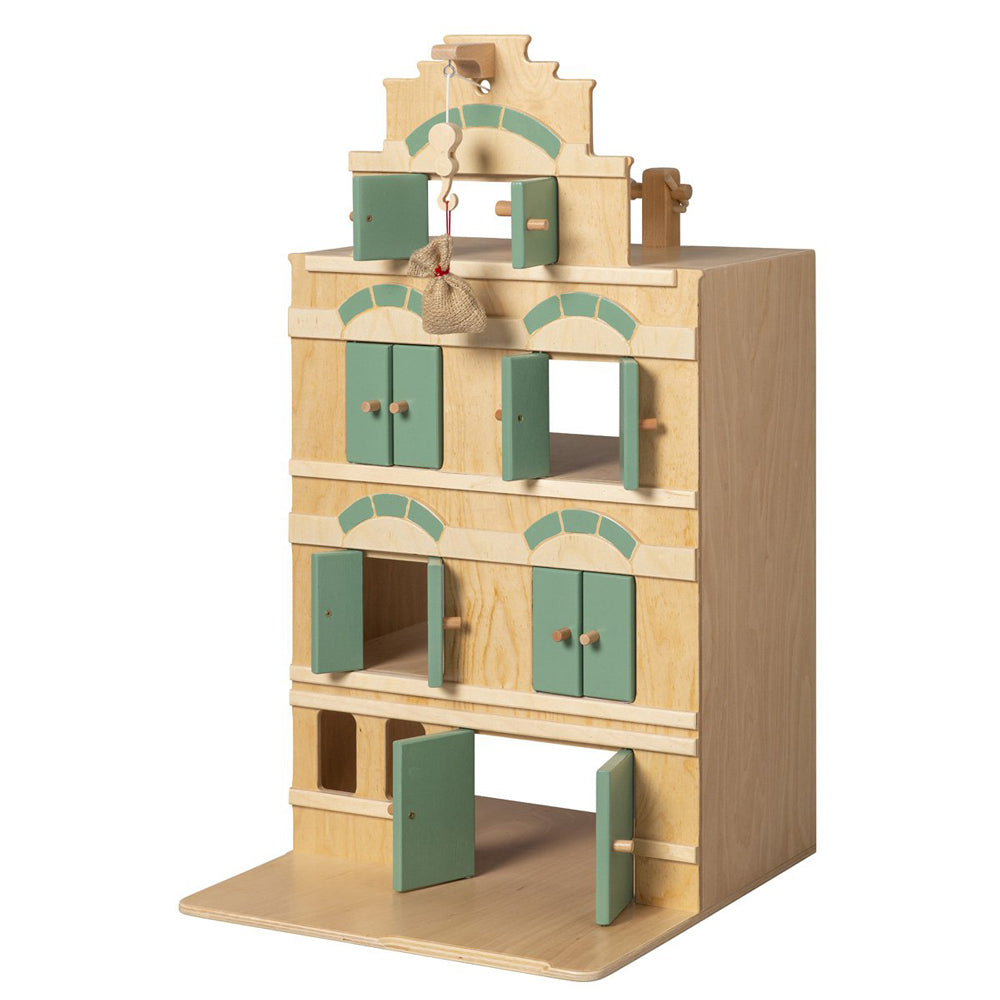Holz-Spielhaus Lagerhaus mit detailreichen Fensterläden und Hebemechanismus, fördert Motorik und Kreativität bei Kindern ab 2 Jahren.