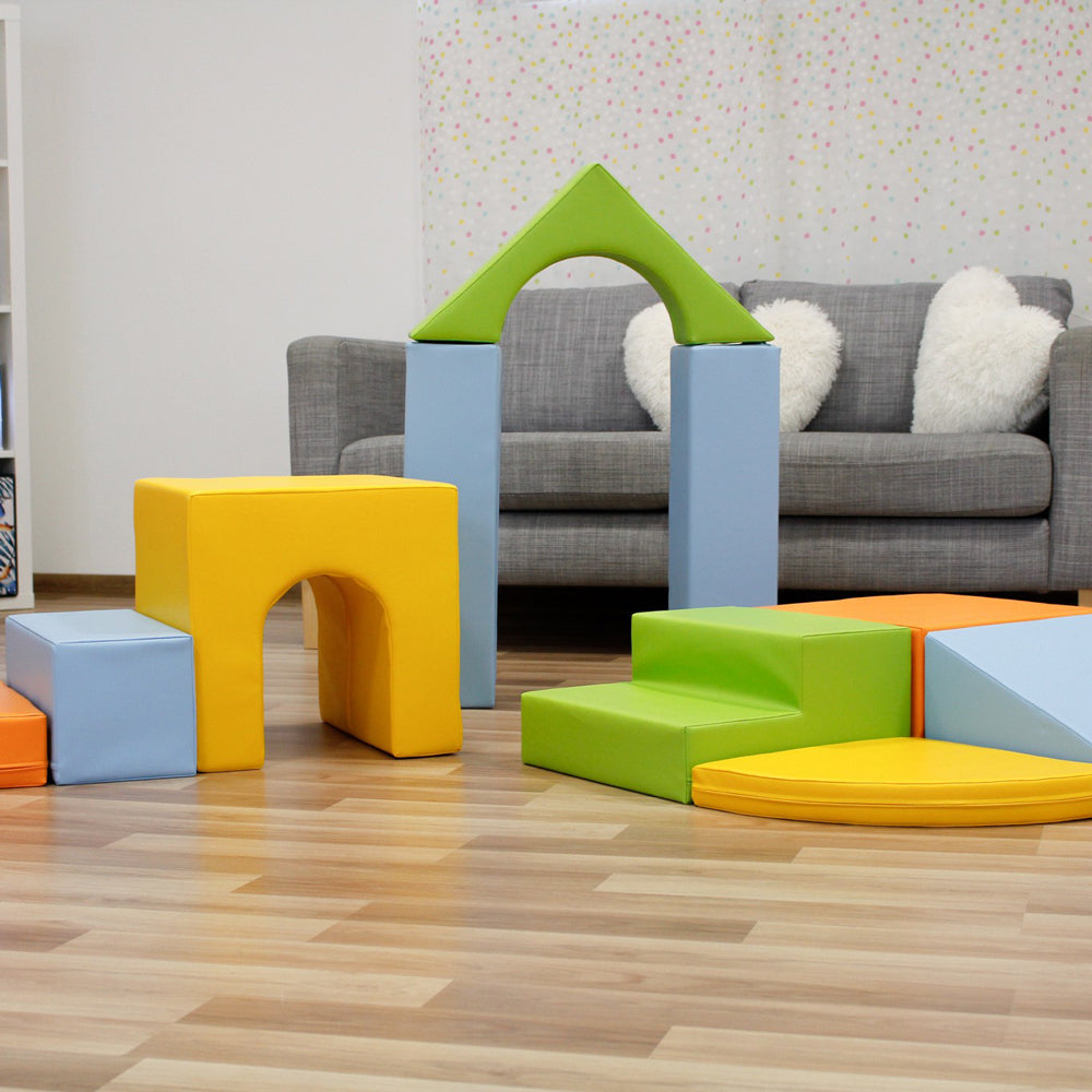 10-teiliges Motorikspielzeug Softblock Bausteinset in leuchtenden Farben für spielerisches Lernen und Bewegung im Kinderzimmer.