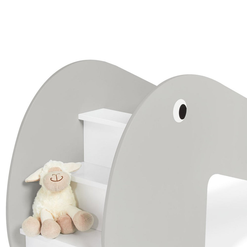 Graue Indoor Rutsche 118 cm Länge aus Spielmöbel-Kollektion, ideal für Spiel & Bewegung Kinder mit kuscheligem Stofftier als Dekoration.