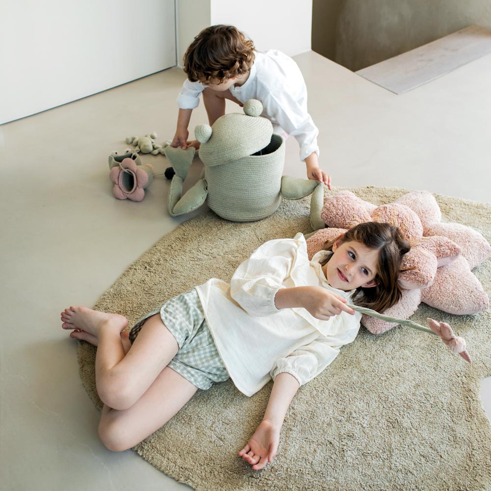 Teppich Flauschige Lilie mit Kissen
