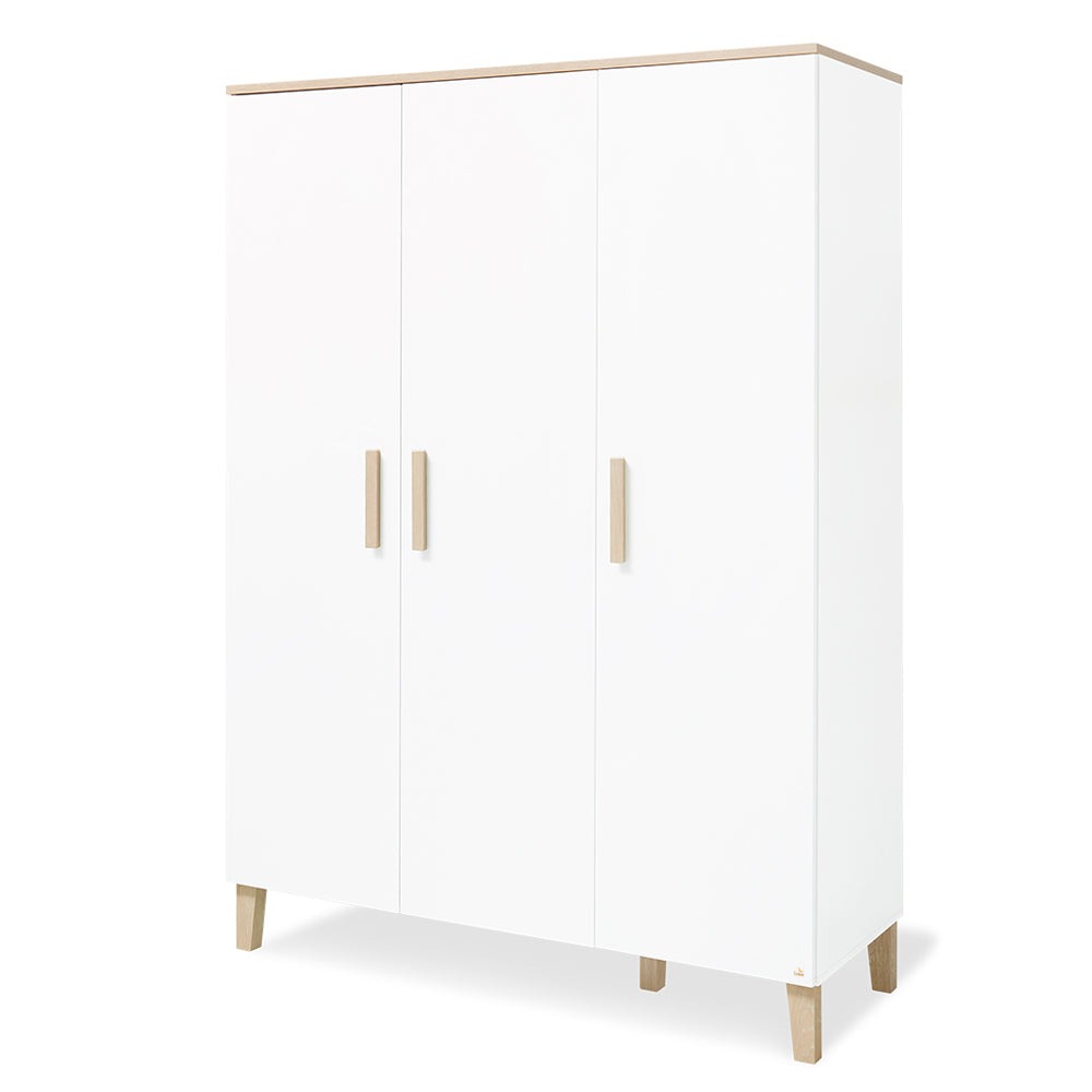 Moderner dreitüriger Kleiderschrank aus Babyzimmer Möbel Set Lumi, funktional und stilvoll für Baby- und Kinderzimmer Neu im Sale.