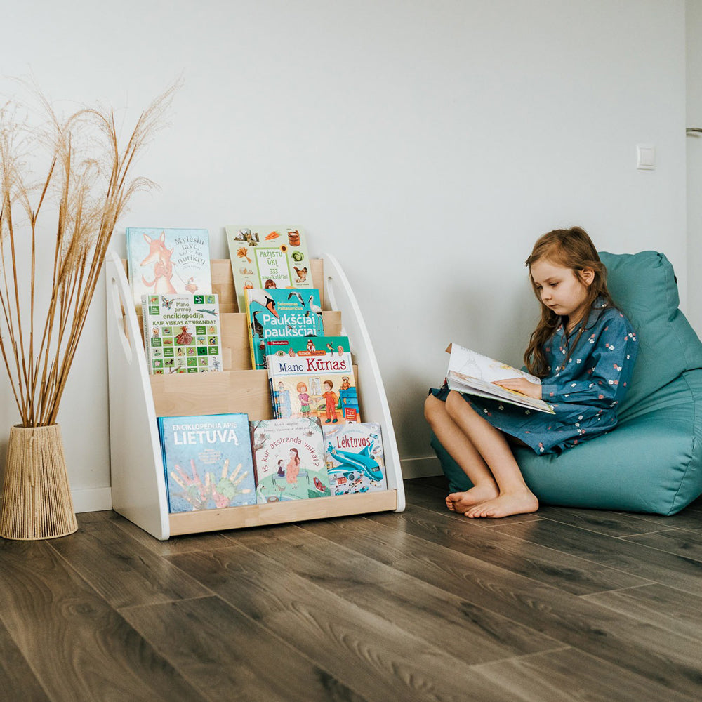 kinder bücherregal mit aufbewahrung Montessori Bücherregal aus Birkenholz, mit 4 Fächern, Griffen & Staura
