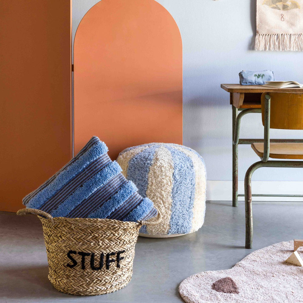 Getufteter Pouf Zirkus im Streifendesign, 45 cm, aus der Kollektion Sitzsäcke & Bodenkissen für Kinder in der Zirkus Themenwelt.