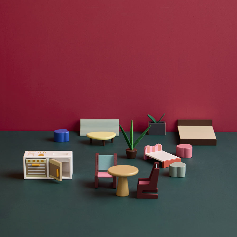 14-teiliges Holzspielzeug-Möbelset für Puppenhaus mit Tisch, Stühlen, Betten und Küchenmöbeln aus der Kategorie Motorik- & Holzspielzeug