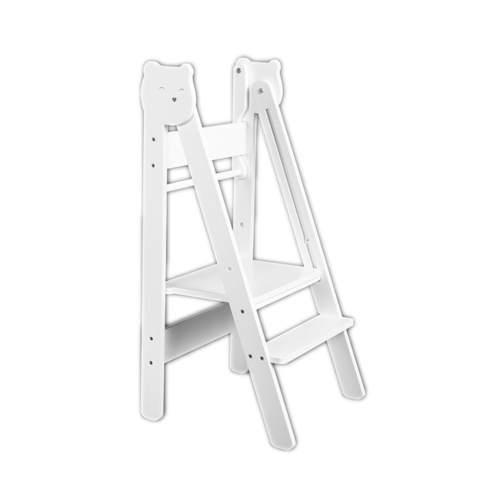 Klappbarer Tritthocker Lernstuhl aus Holz mit 2 höhenverstellbaren Stufen, ideal für ein gelbes Kinderzimmer und Montessori Einrichtung.