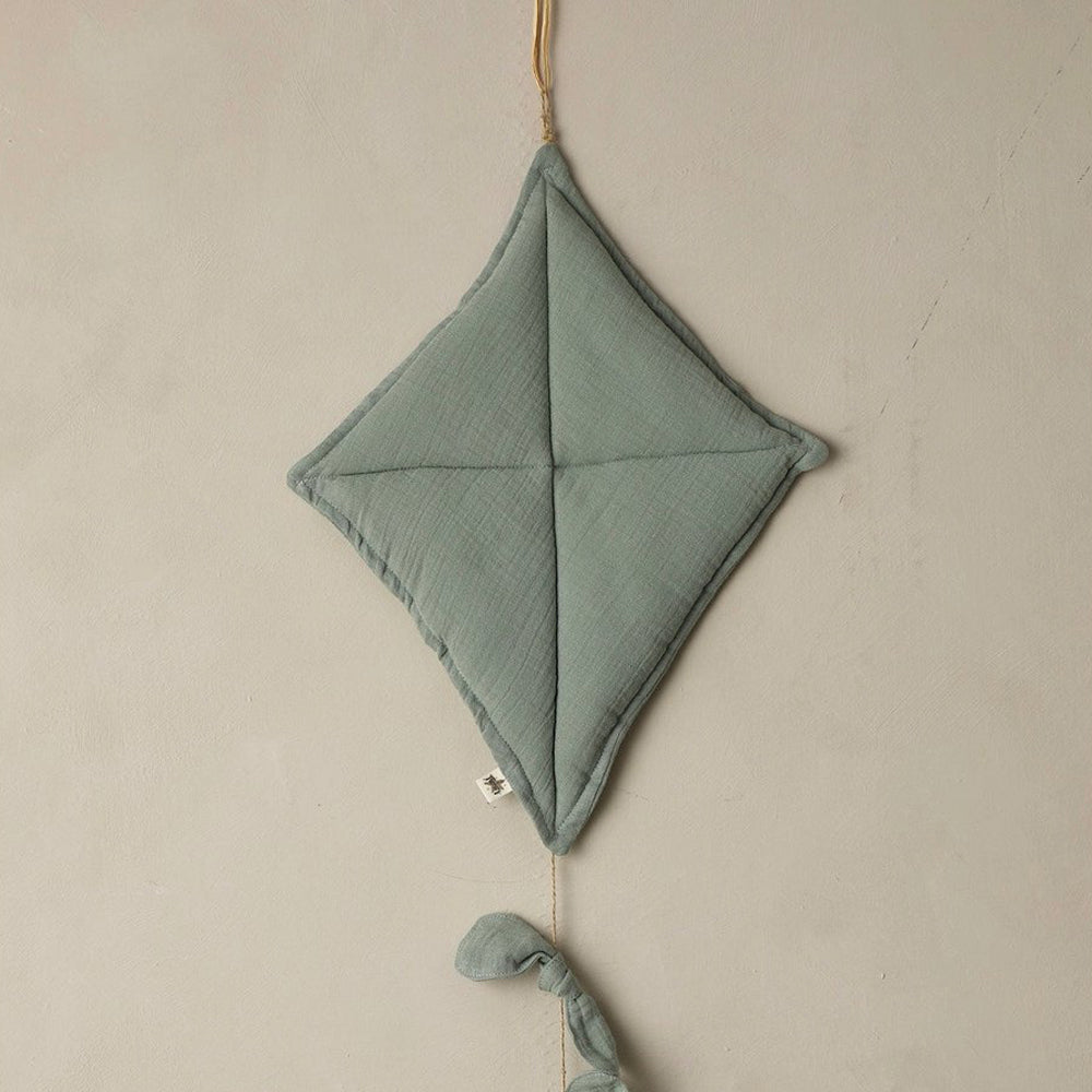 Wanddekoration Drache aus hochwertigem Musselin, sanftes Mint, ideal für Accessoires & Deko Kinderzimmer, schafft eine verträumte Atmosphäre.