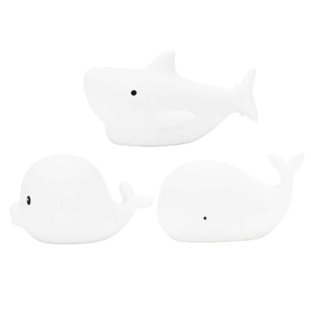 Leuchtende Badespielzeug Wassertiere aus BPA-freiem Silikon, 3-teilig, weich, reagieren auf Berührung in 7 Farben, ideal für Kinderbäder.