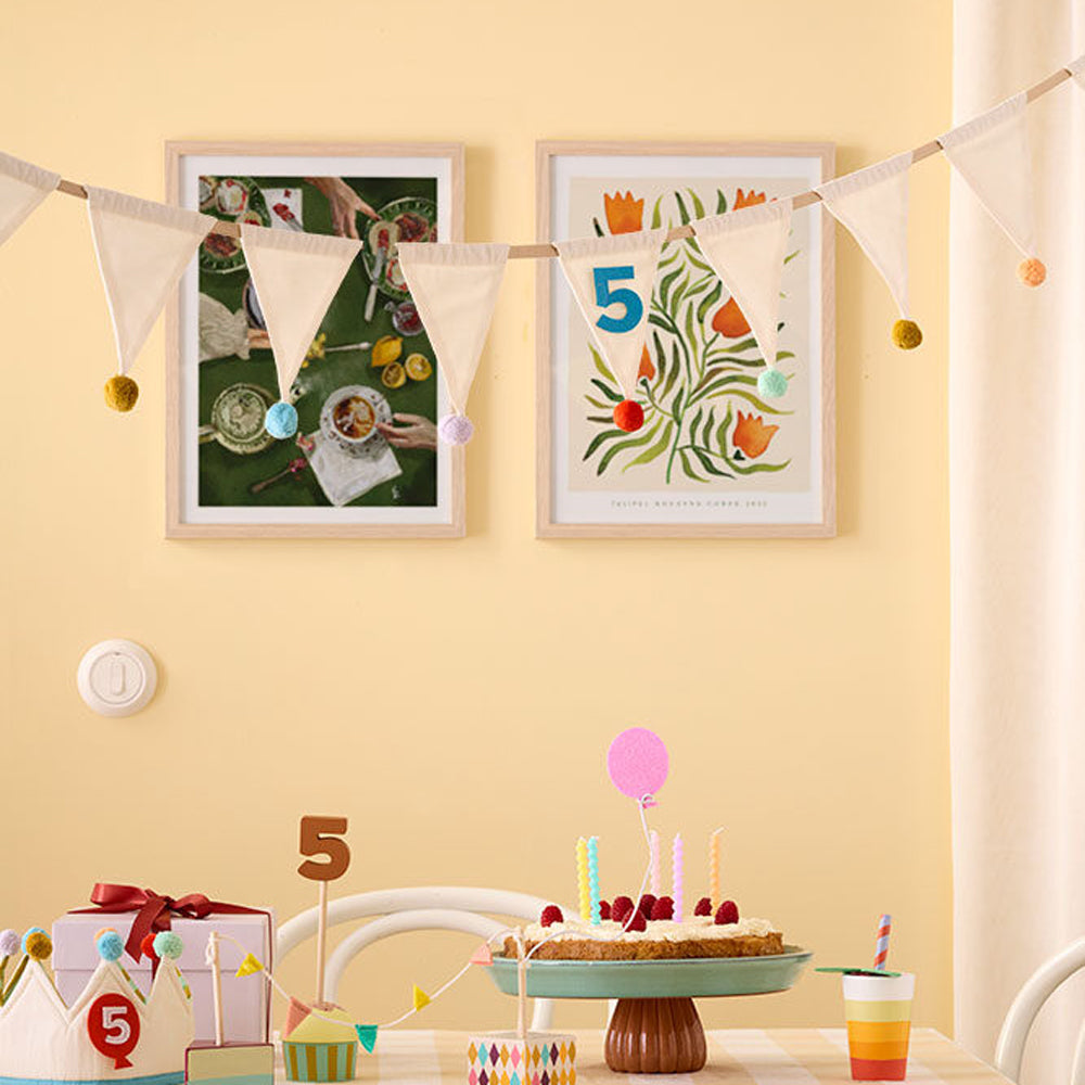 Wimpelkette Pom Pom Girlande 3 Meter mit Zahlen 1-10 aus Baumwolle für fröhliche Kinderzimmer Deko und bunte Geburtstagsfeiern